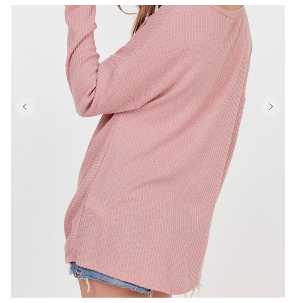 Waffle knit long sleeve tunic with front twist - Picture 4 of 9